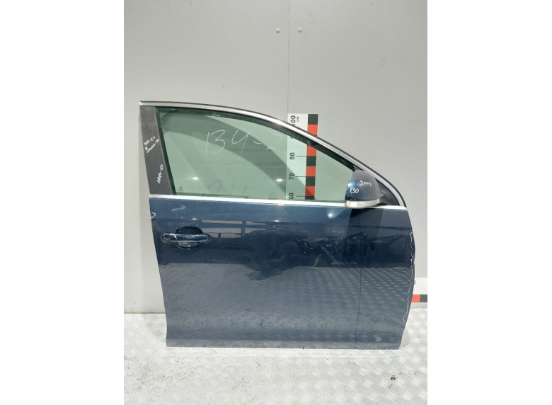 Замок двери передней правой к Volkswagen Jetta, 2008г.