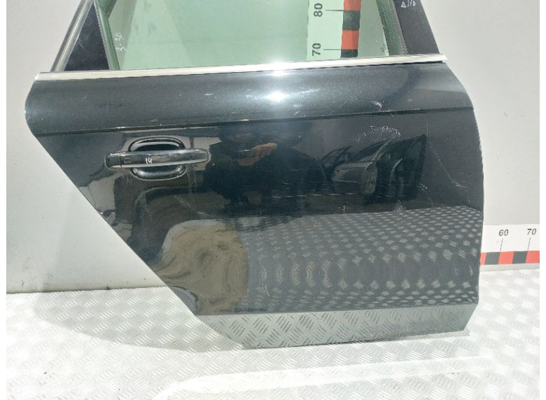 Дверь задняя правая к Audi A4, 2011г.