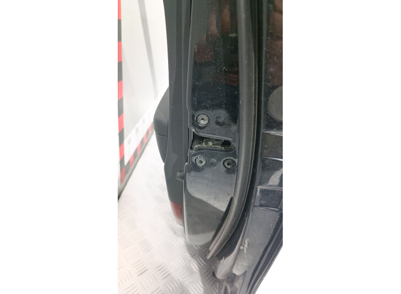 Замок двери передней правой к Hyundai i30, 2007г.