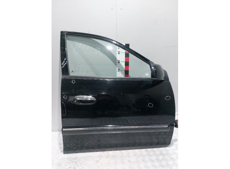 Стеклоподъемник электрический передний правый к Kia Carens, 2004г.