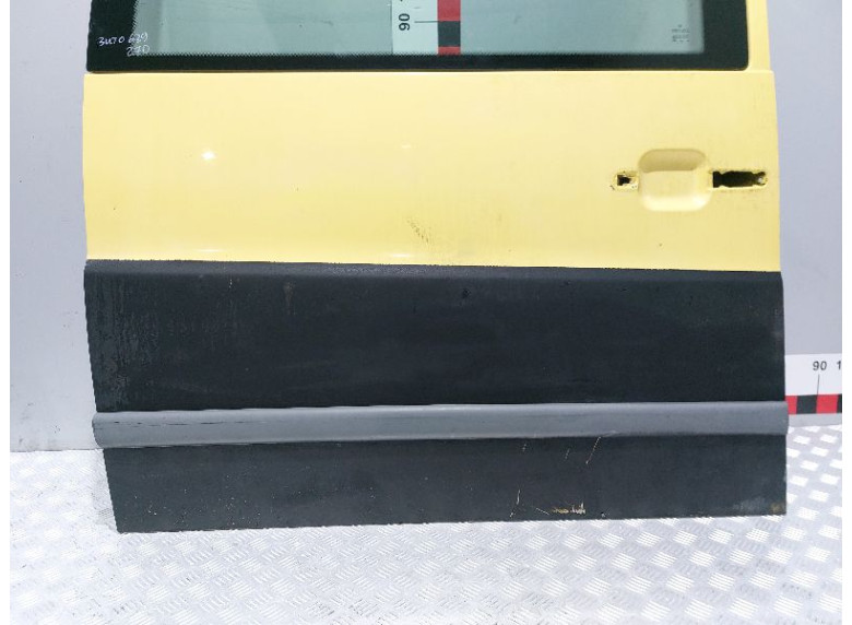 Дверь сдвижная правая к Mercedes Vito W638, 1999г.