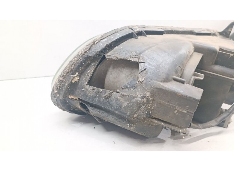 Фара правая к Фара правая к Mitsubishi L400 undefined г. L400