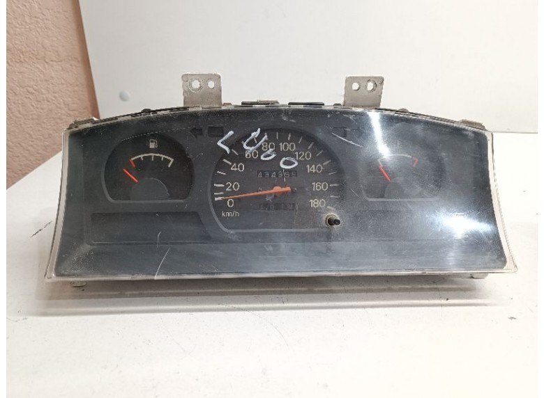 Щиток приборов (приборная панель) к Mitsubishi L400