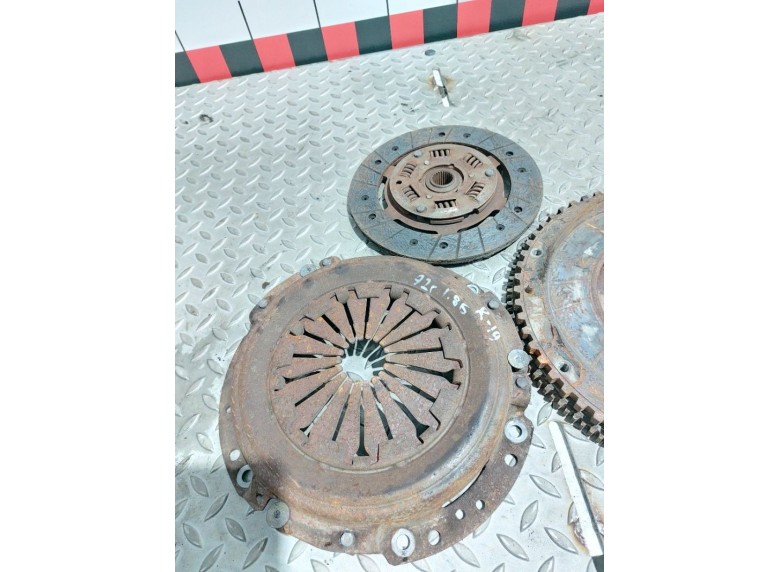 Комплект сцепления к Комплект сцепления к Renault 19 undefined г. 19