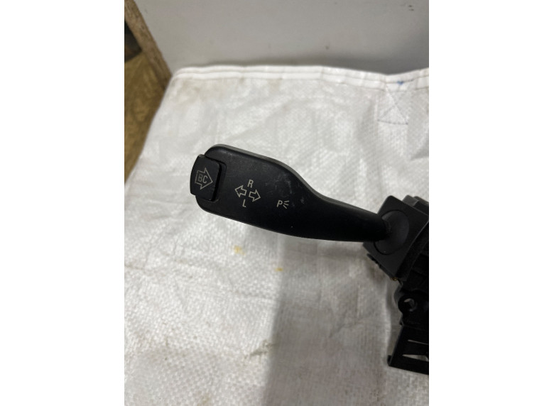 Переключатель подрулевой (стрекоза) к BMW 7 E38, 2001г.