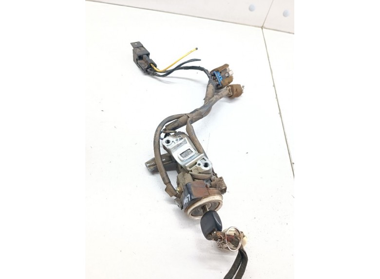 Замок зажигания к Замок зажигания к Mitsubishi L400 undefined г. L400