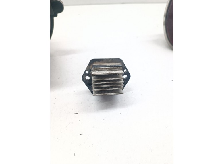 Сопротивление печки к Сопротивление печки к Kia Sephia undefined г. Sephia