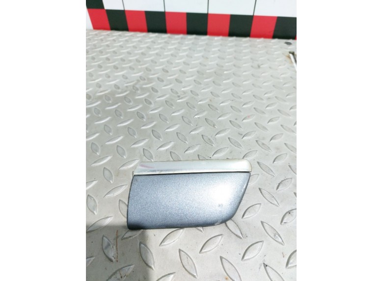 Молдинг крыла переднего правого к Peugeot 607