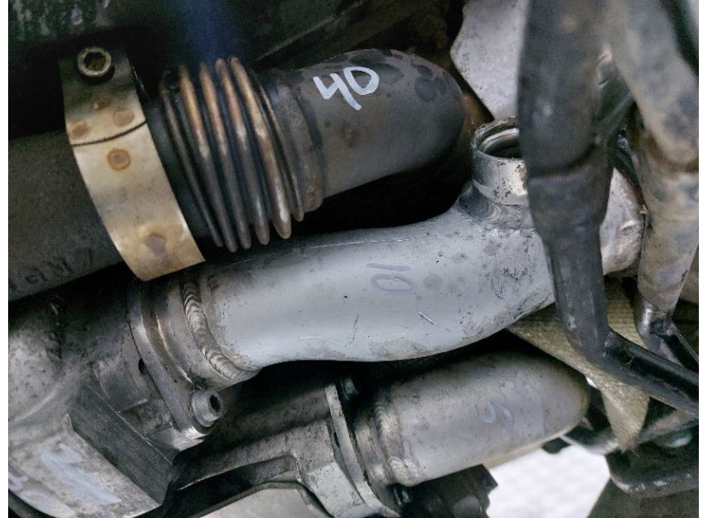 Патрубок турбины к Volkswagen Touareg, 2004г.