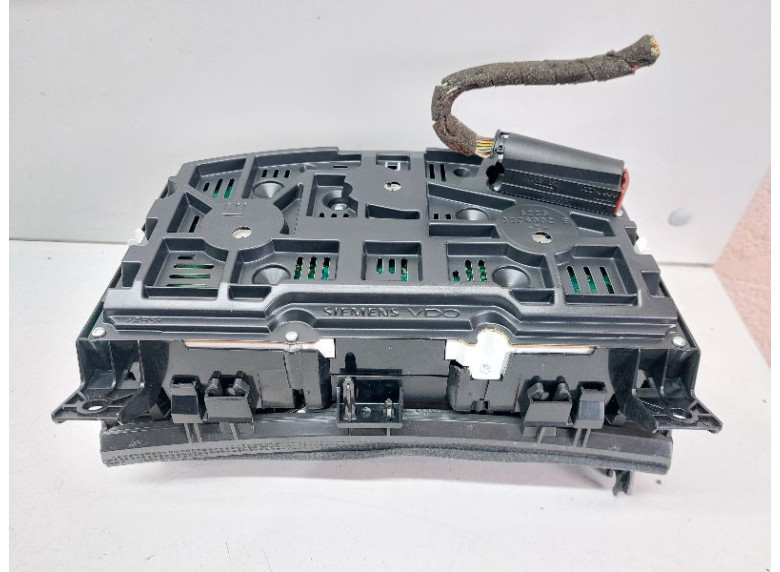 Щиток приборов (приборная панель) к Opel Astra, 2006г.