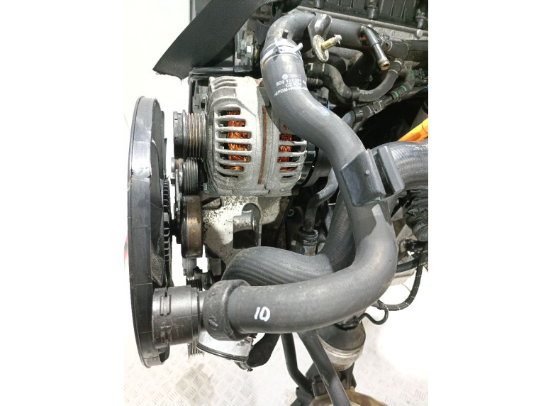 Патрубок радиатора к Volkswagen Passat, 2001г.