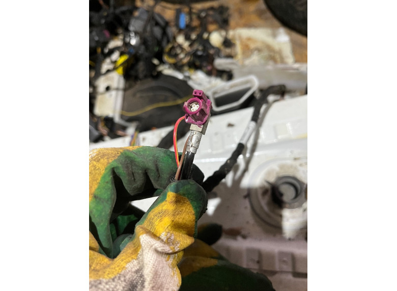 Разъем (фишка) проводки к BMW 3 F30/F31/GT F34, 2017г.