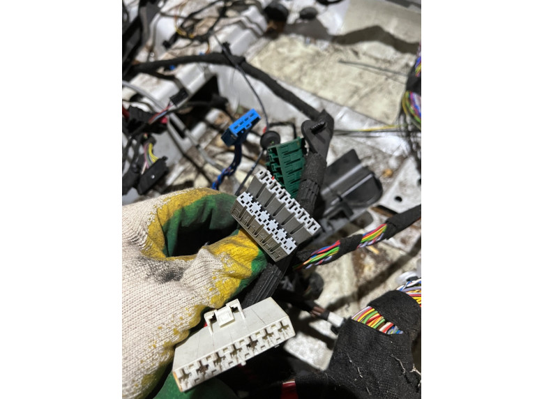 Разъем (фишка) проводки к BMW 3 F30/F31/GT F34, 2017г.