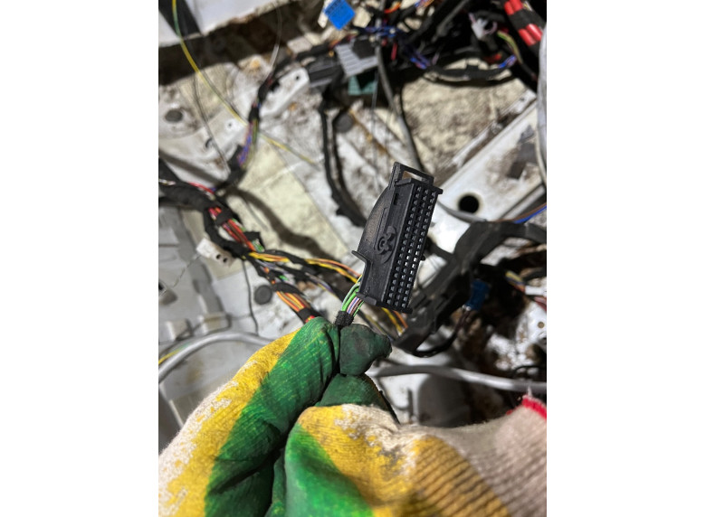 Разъем (фишка) проводки к BMW 3 F30/F31/GT F34, 2017г.