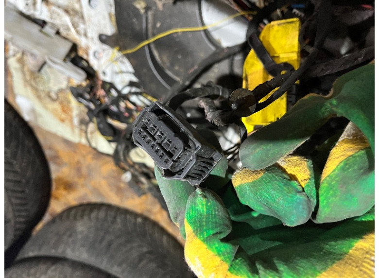 Разъем (фишка) проводки к BMW 3 F30/F31/GT F34, 2017г.