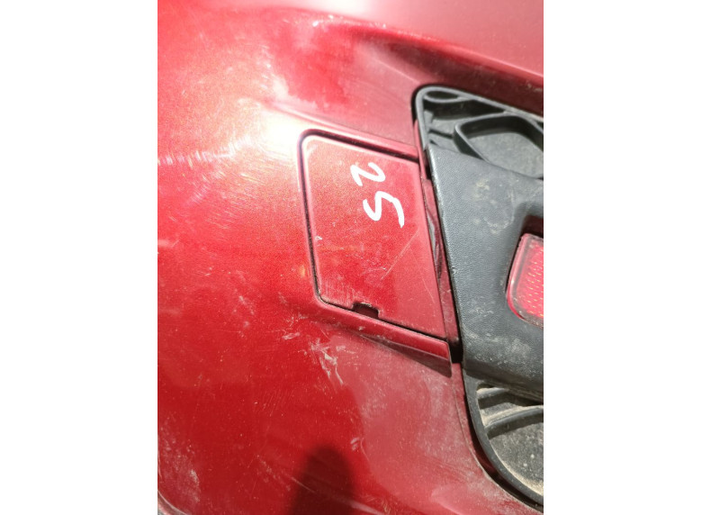 Заглушка (решетка) в бампер задний к Renault Sandero Stepway, 2018г.