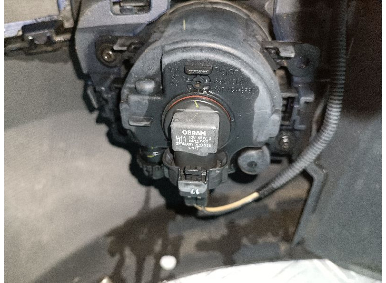 Фара противотуманная левая к Renault Scenic, 2004г.