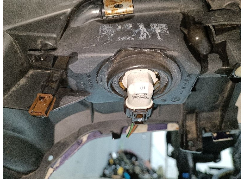 Фара противотуманная левая к Mercedes C W203, 2003г.