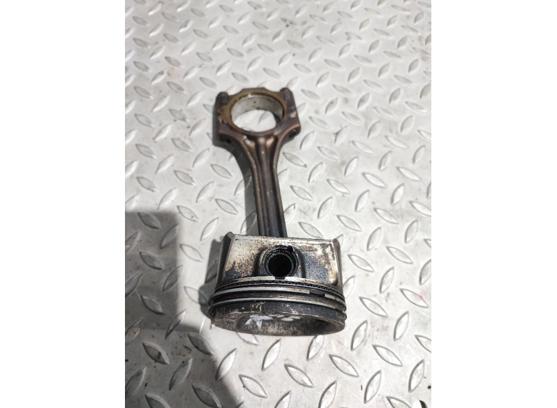 Поршень к Volkswagen Polo, 2007г.