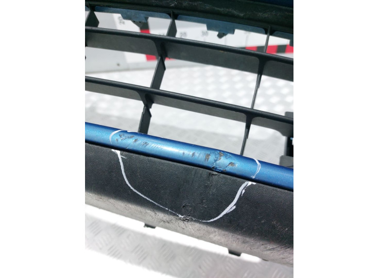 Бампер передний к Volkswagen Golf, 2005г.