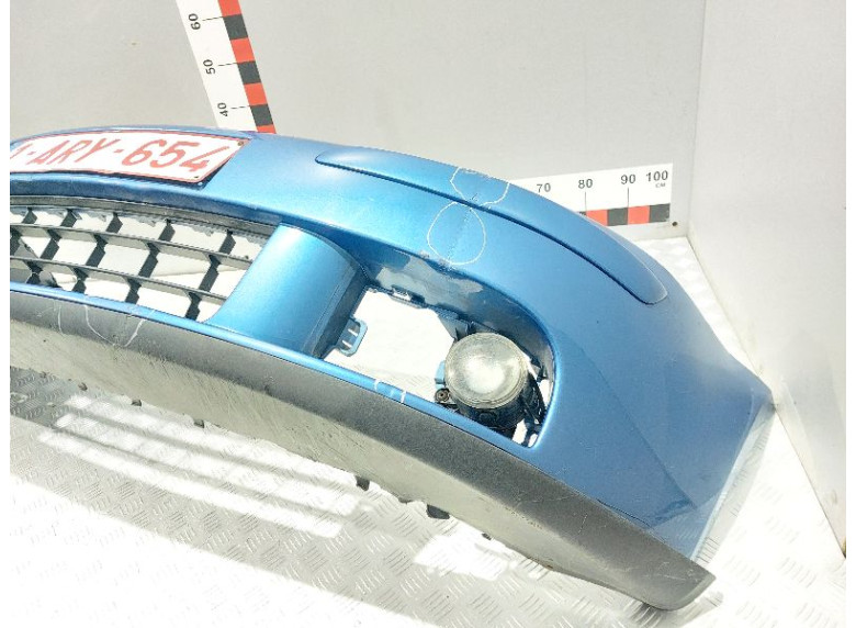 Бампер передний к Volkswagen Golf, 2005г.