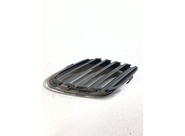 Заглушка (решетка) в бампер передний к Заглушка (решетка) в бампер передний к Saab 9-3 undefined г. 9-3