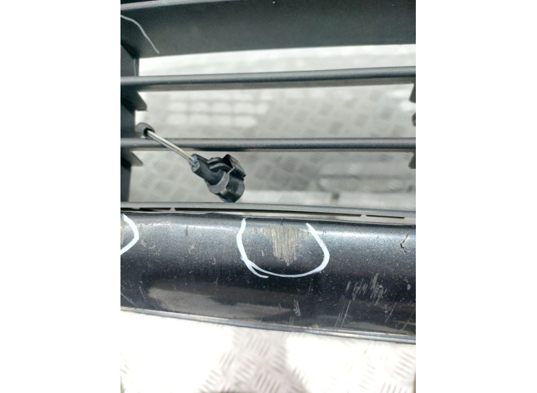 Бампер передний к Renault Scenic, 2004г.