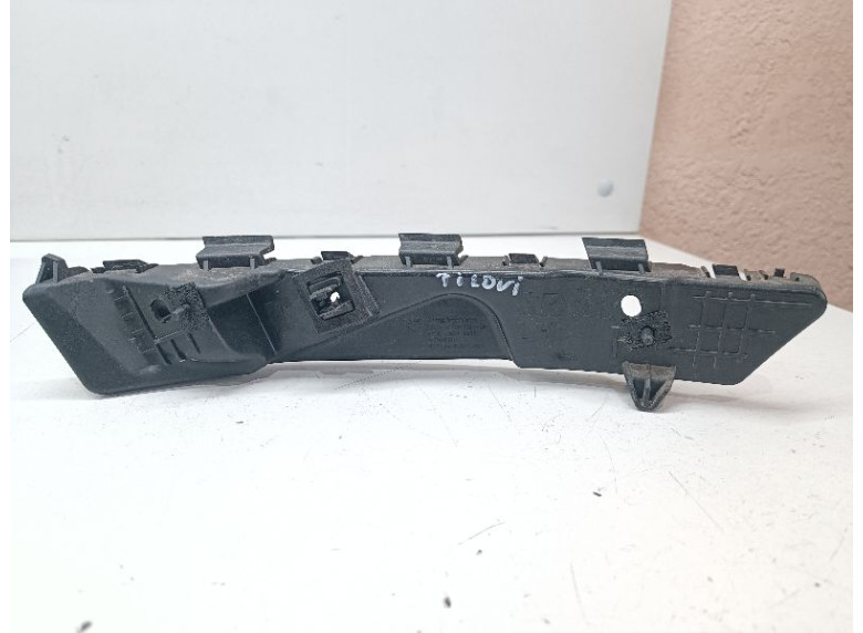 Кронштейн крепления бампера заднего к SsangYong Tivoli, 2016г.