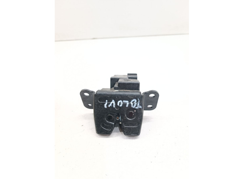 Замок багажника к SsangYong Tivoli, 2016г.