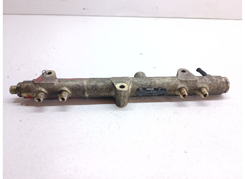 Топливная рампа к Plymouth Voyager, 2004г.