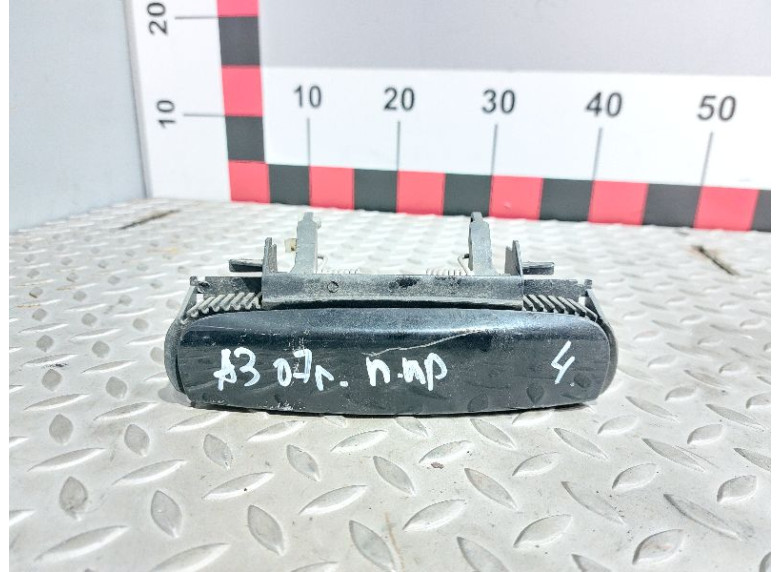 Ручка наружная передняя правая к Audi A3, 2007г.