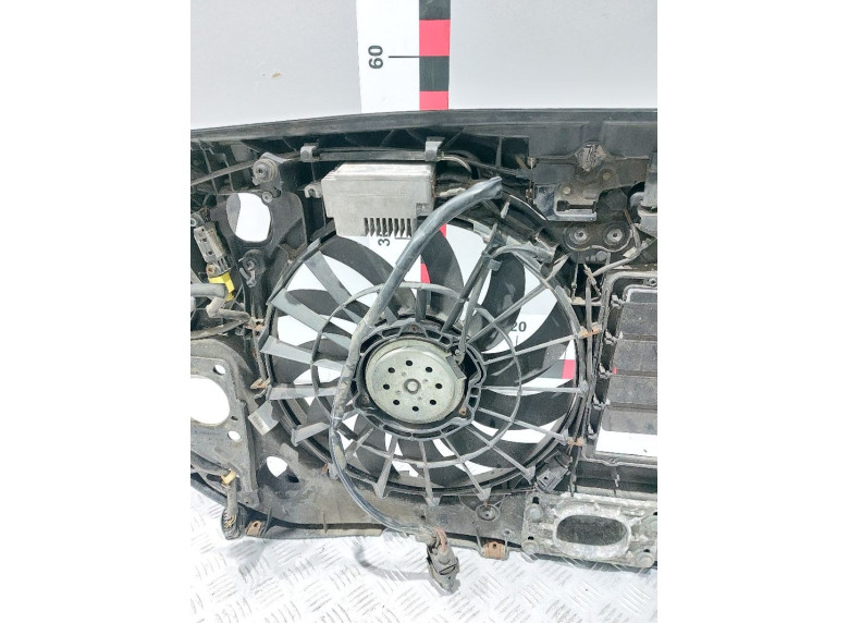 Вентилятор радиатора к Audi A4, 2003г.