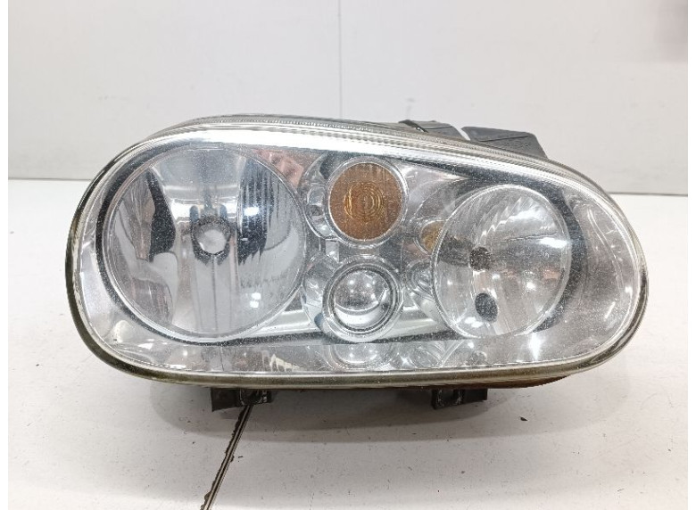 Фара правая к Volkswagen Golf, 2002г.