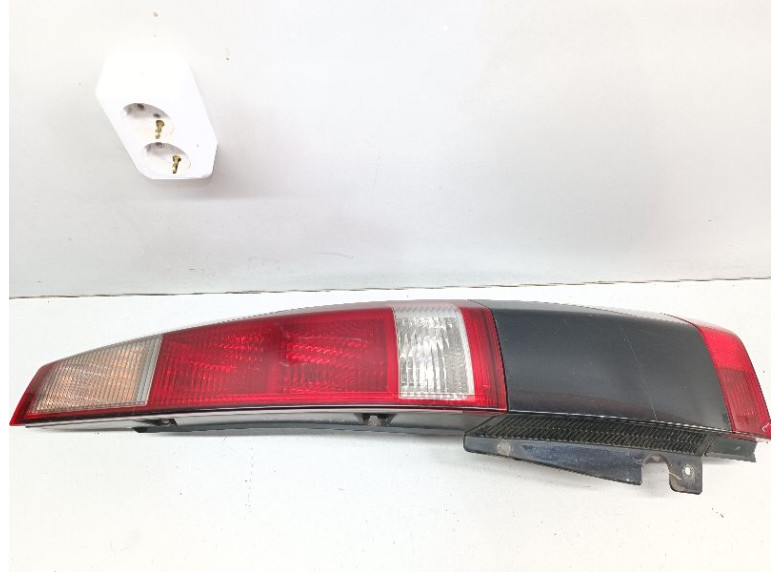Фонарь задний правый к Opel Meriva, 2004г.