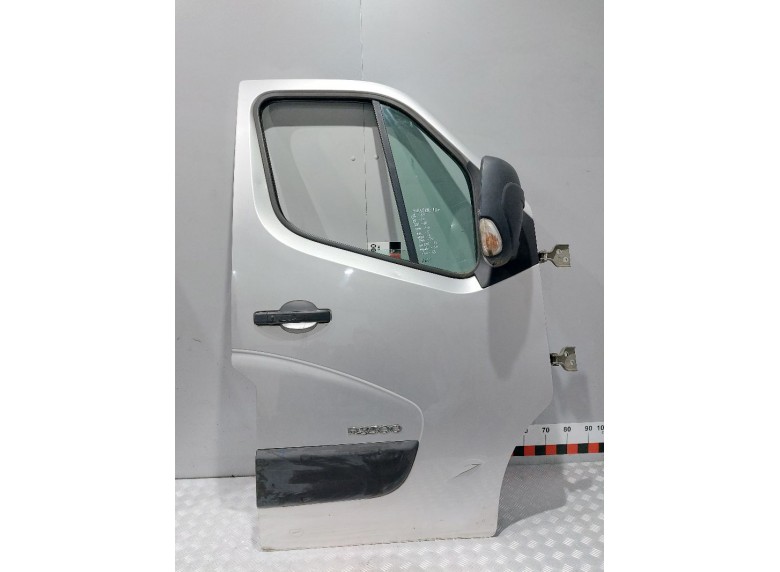 Стекло двери передней правой к Renault Master