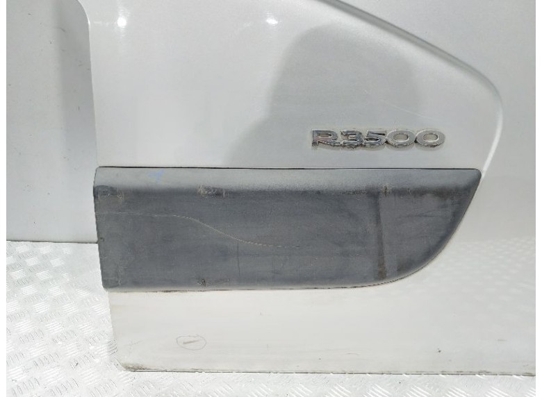 Молдинг двери передней правой к Renault Master