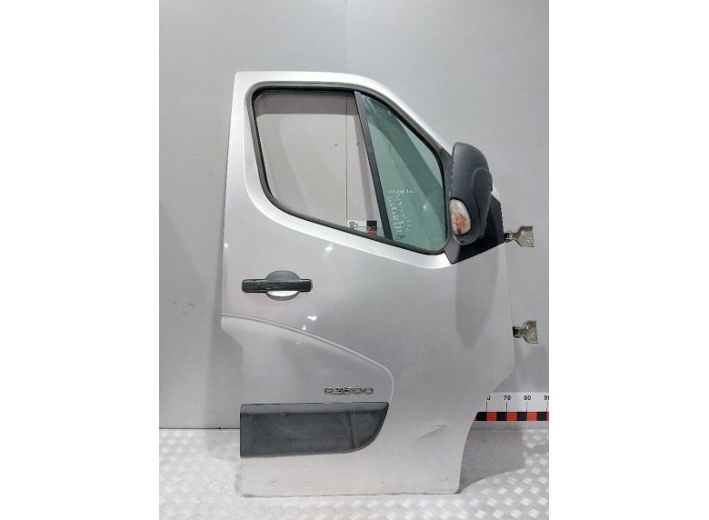 Молдинг двери передней правой к Молдинг двери передней правой к Renault Master undefined г. Master