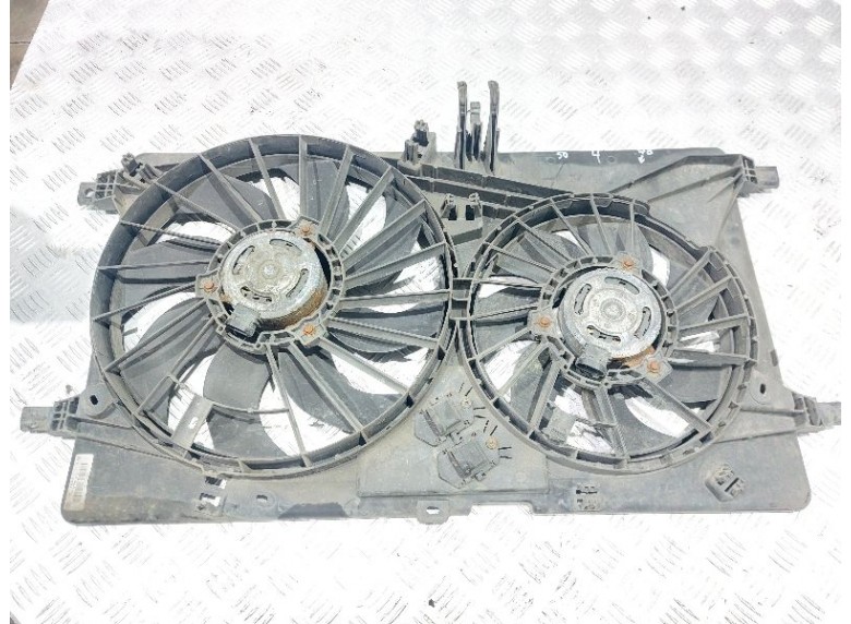 Диффузор вентилятора к Renault Master