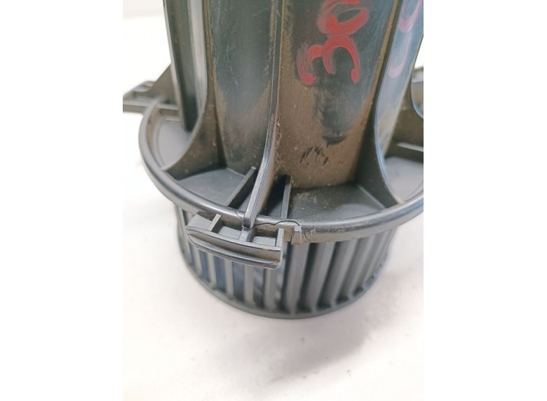 Моторчик печки к Моторчик печки к Peugeot 307CC undefined г. 307CC