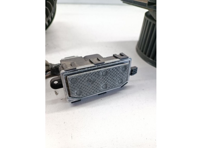 Сопротивление печки к Сопротивление печки к Ford C-Max undefined г. C-Max