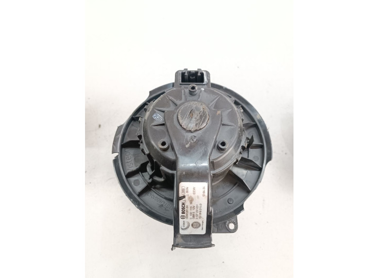 Моторчик печки к Volkswagen Up, 2013г.