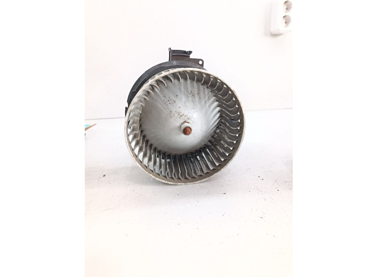 Моторчик печки к Volkswagen Up, 2013г.