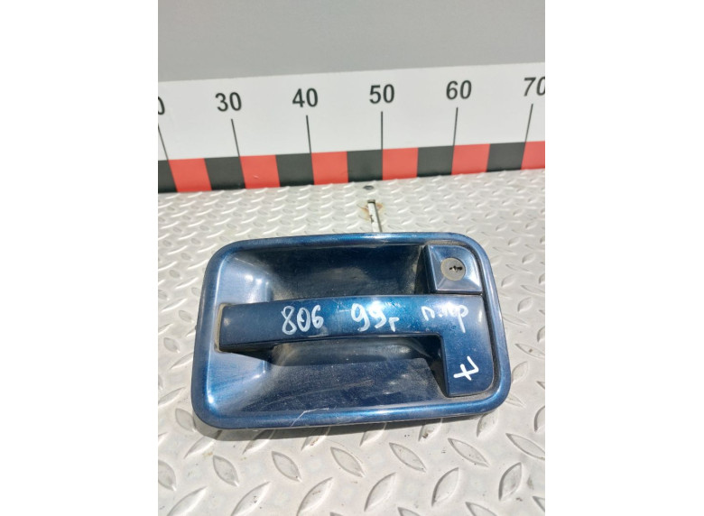 Ручка наружная передняя правая к Peugeot 806, 2002г.