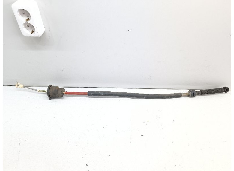 Трос кулисы КПП к Volkswagen Passat, 2004г.