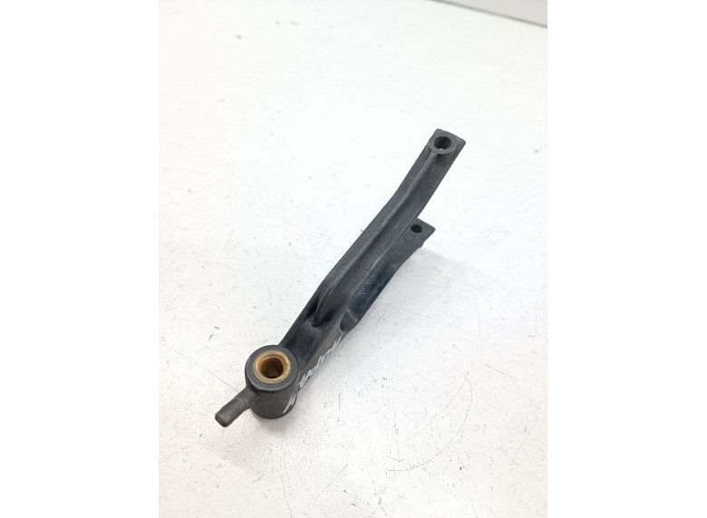 Кронштейн радиатора к Renault Master, 2013г.