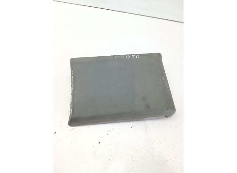 Молдинг (накладка кузовная) к Iveco Daily, 2000г.