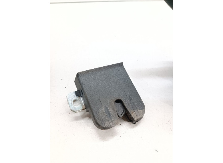 Замок багажника к Volkswagen Polo, 2007г.