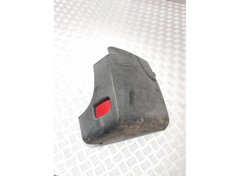 Клык бампера задний правый к Renault Master