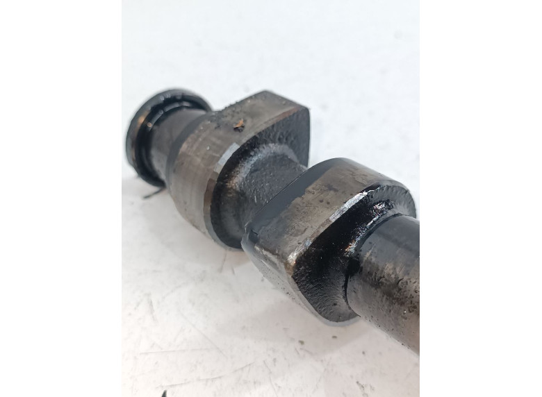 Распредвал к Volkswagen Passat, 1999г.