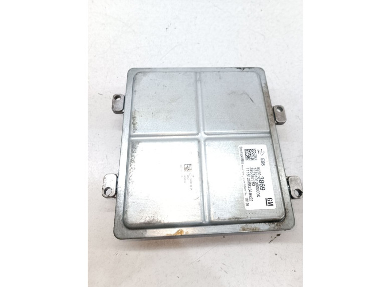 Блок управления двигателем к Opel Astra, 2018г.